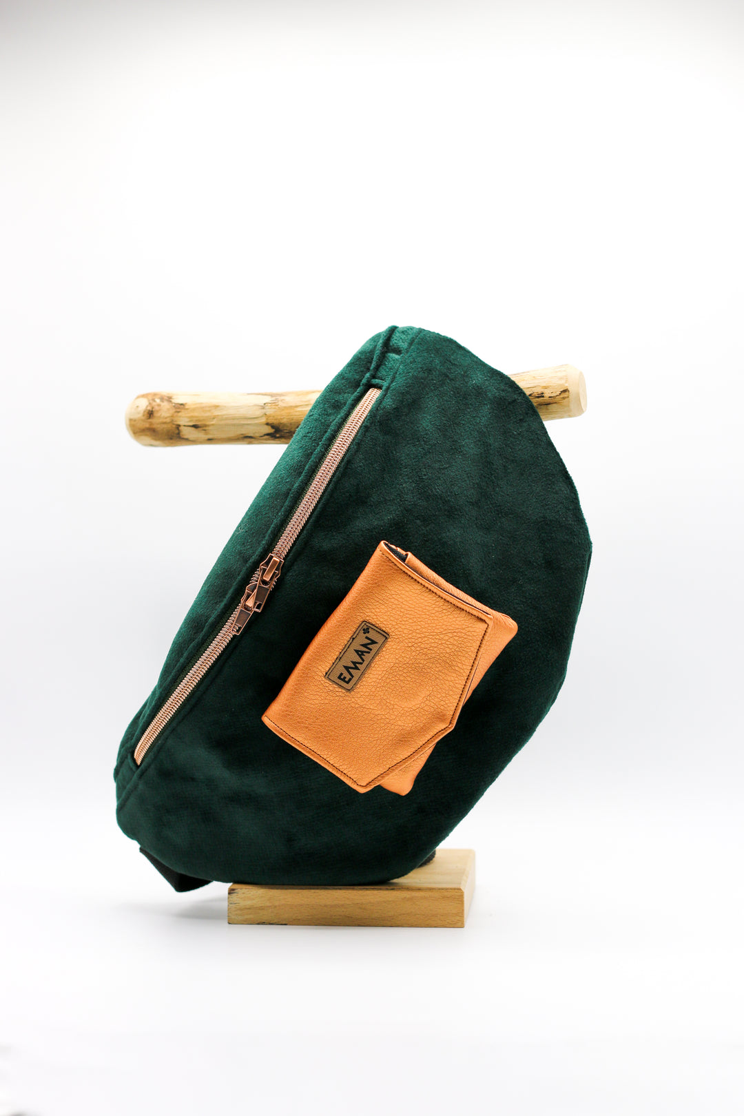 Ensemble Banane velours vert - pochette friandise chien Eki