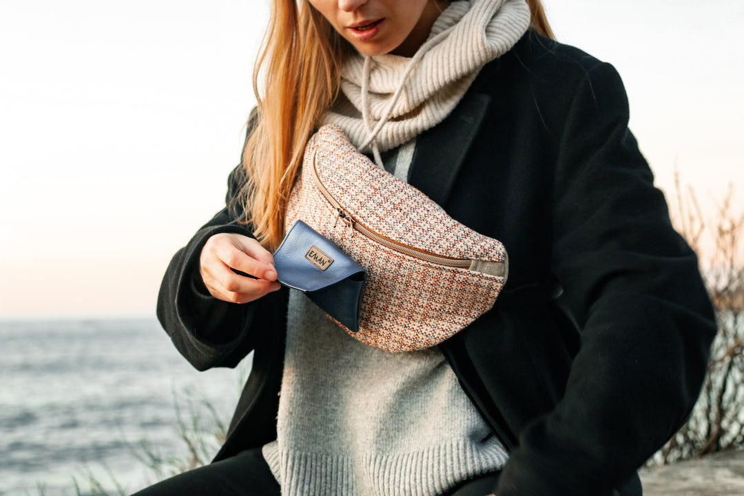 Ensemble Banane Xanel - pochette friandise chien Biolina simili cuir