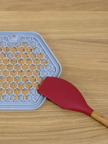 Tapis de léchage et d'occupation pour chien  et chat  - Inooko